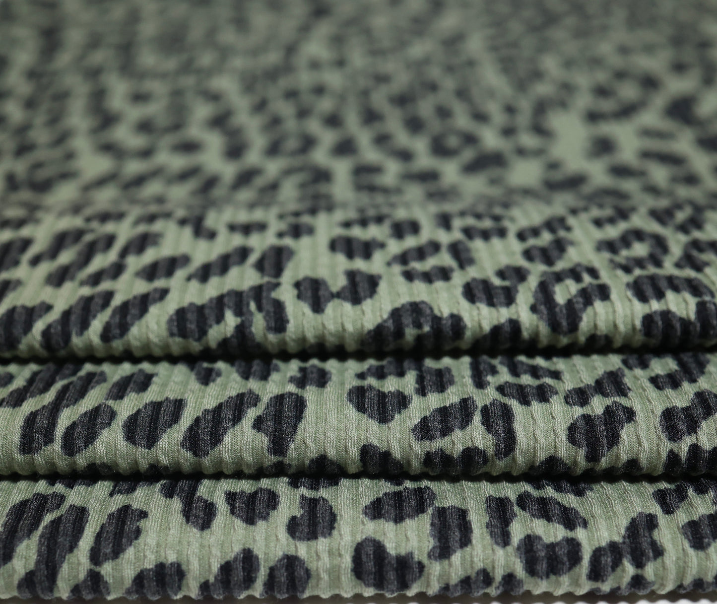 (Urban Rib) Olive Leopard