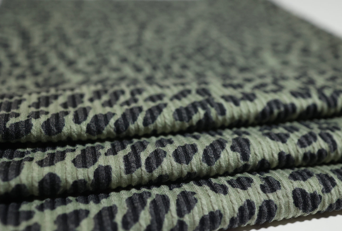 (Urban Rib) Olive Leopard