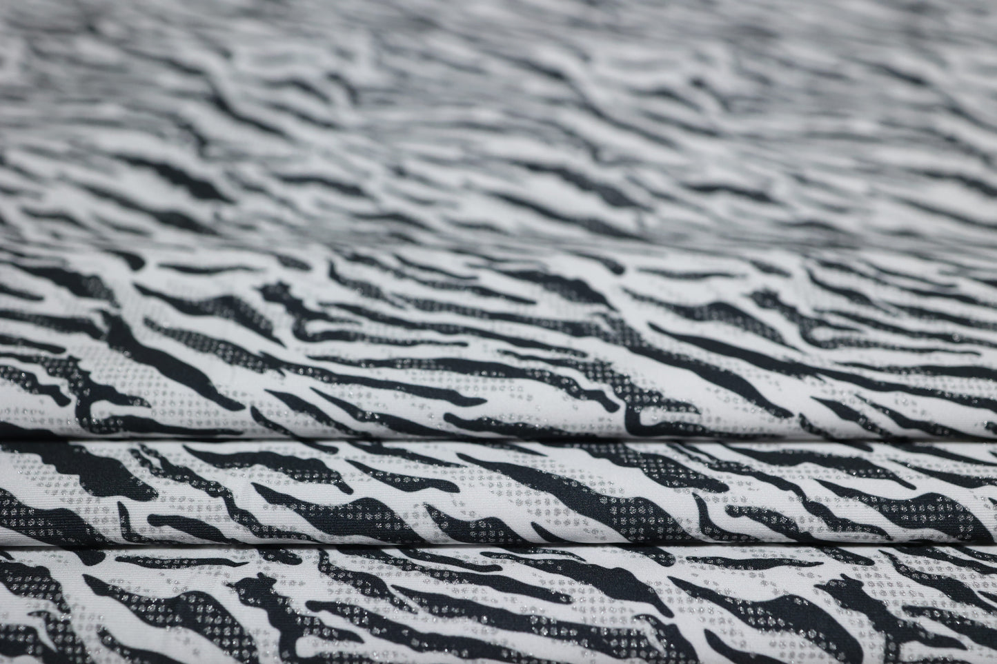 (Swim) Zebra Glitter