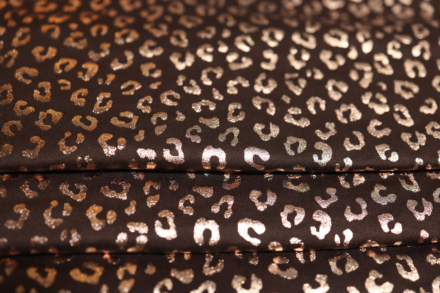 (DBP) Gold Foil Leopard On Brown