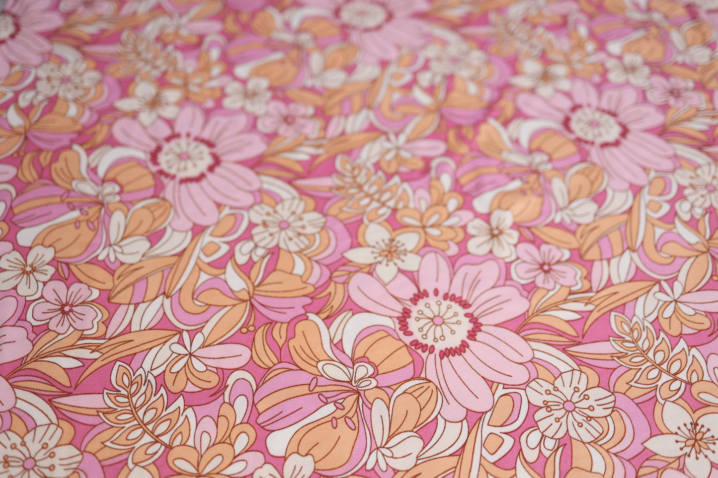 (DBP) Retro Floral Peach OL