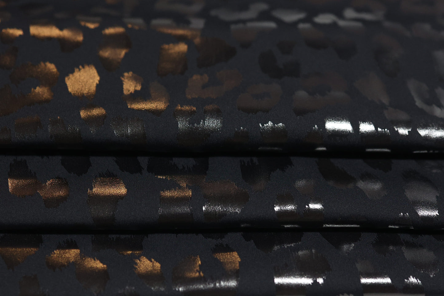 (Yoga) Cheetah Foil On Black