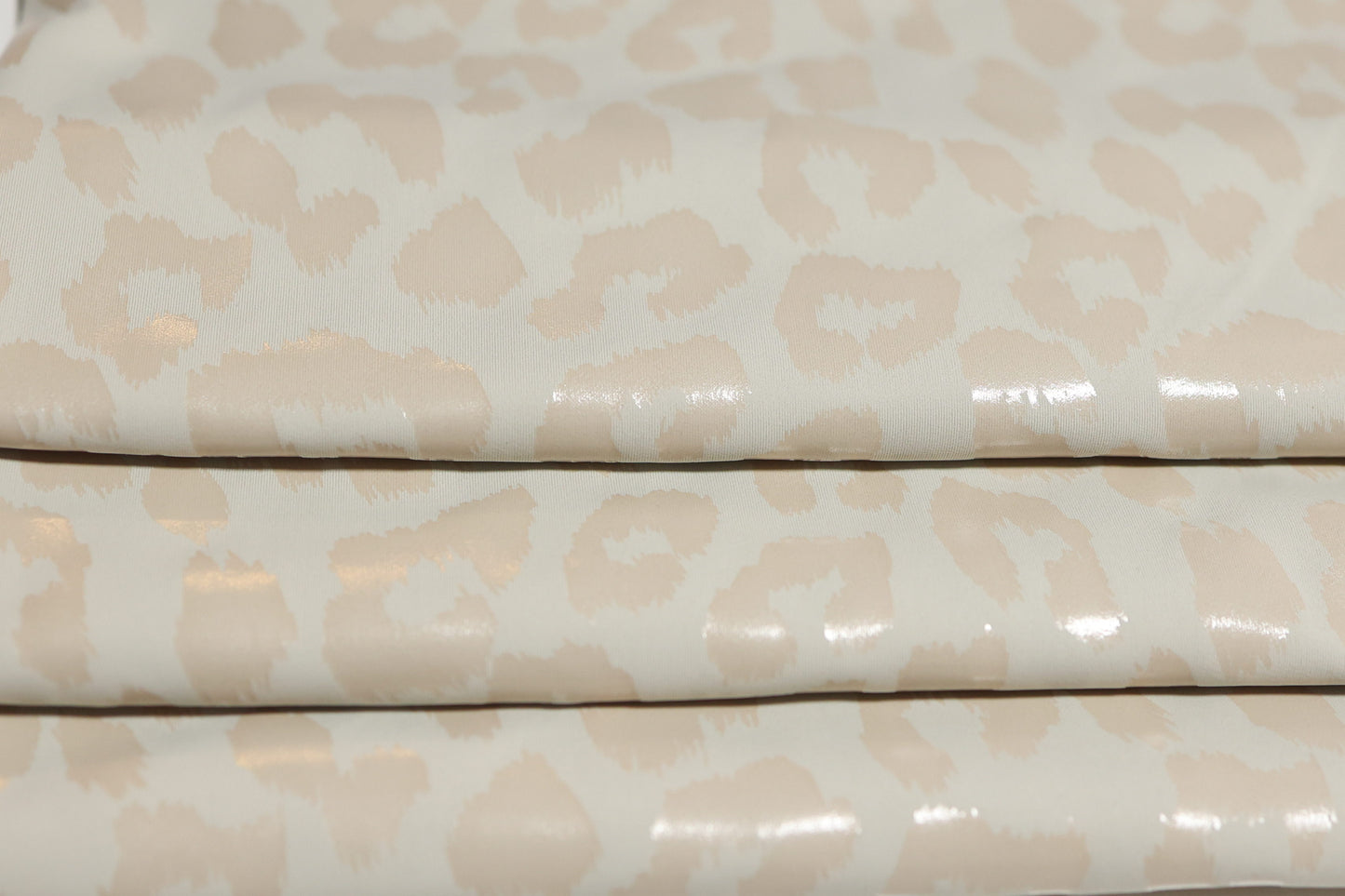 (Yoga) Cheetah Foil On Buff Beige