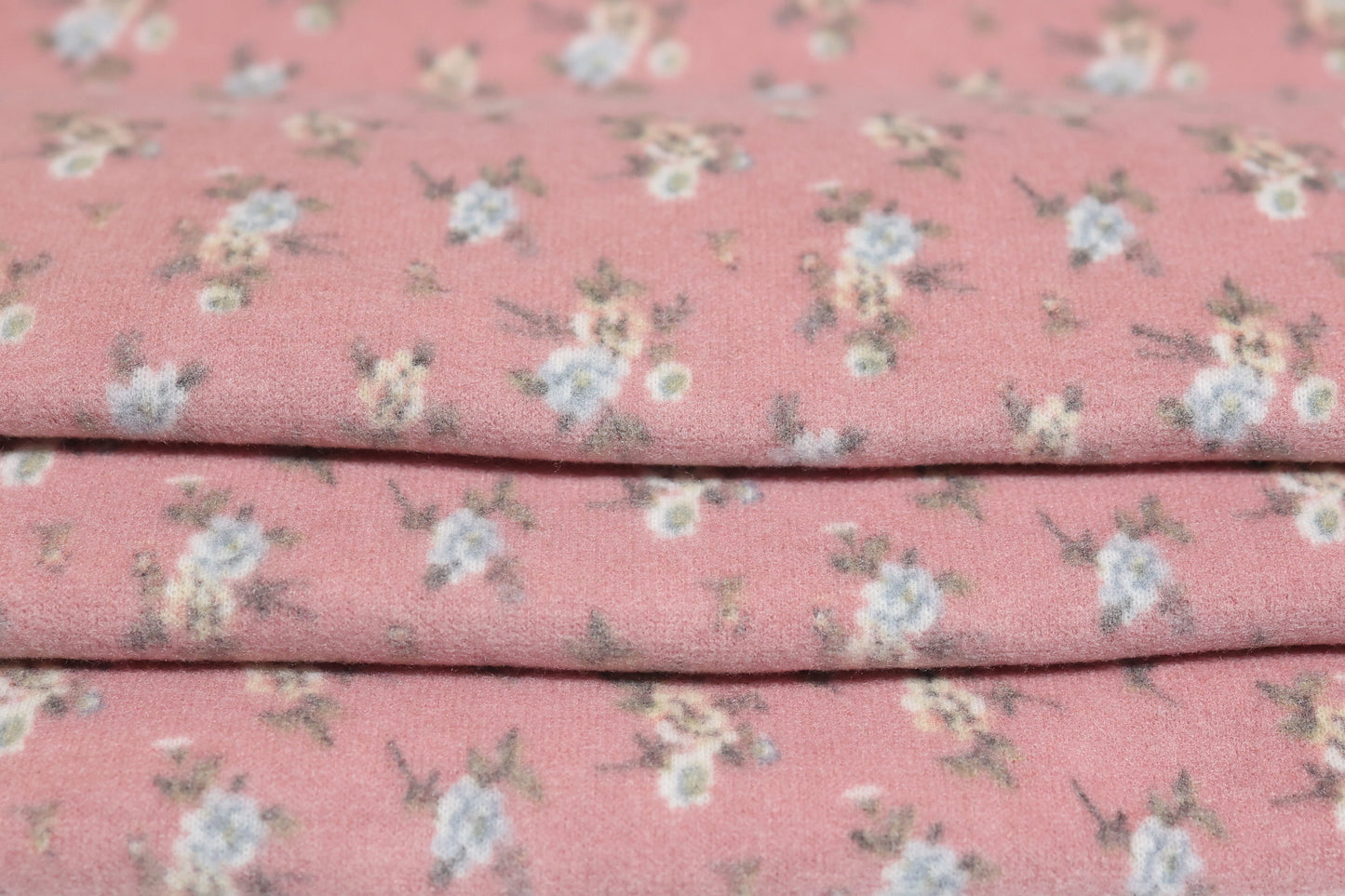 (Cashmere) Bouquets On Mauve