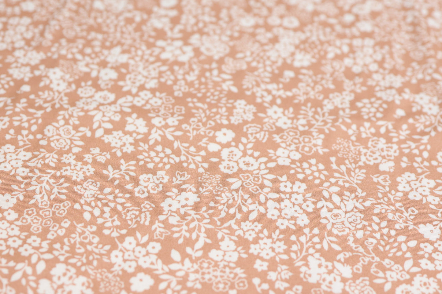 (DBP) Ghastlies Violets In Peachy
