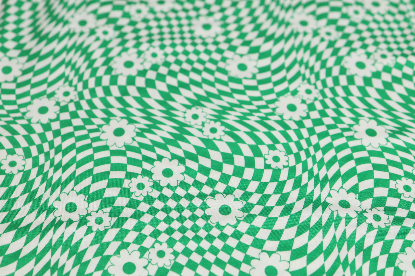 (DBP) Retro Checkered W/ Flower Kelly Green