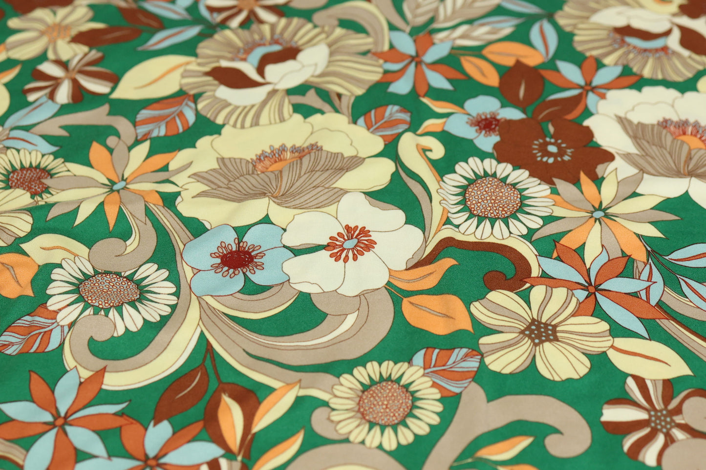 (DBP) Floral Retro On Green