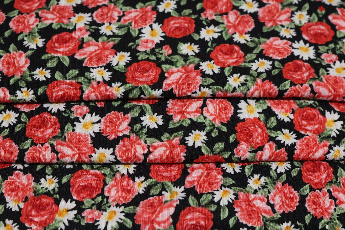 (Rib) Red Roses & Daisys On Black