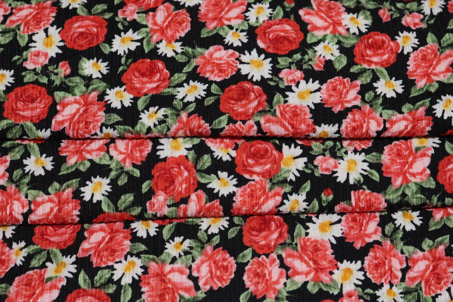 (Rib) Red Roses & Daisys On Black