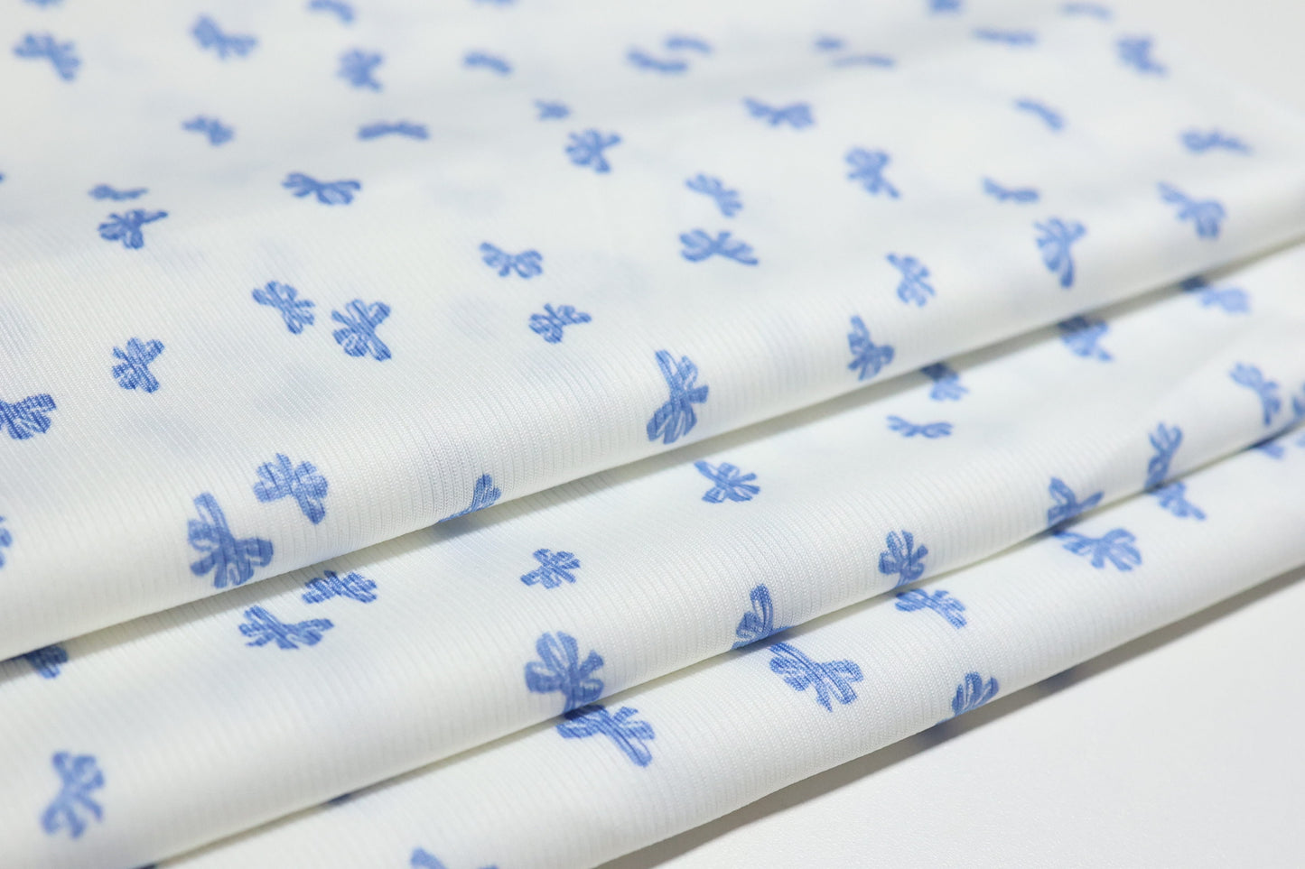 (Rib) Blue Bows On Ivory