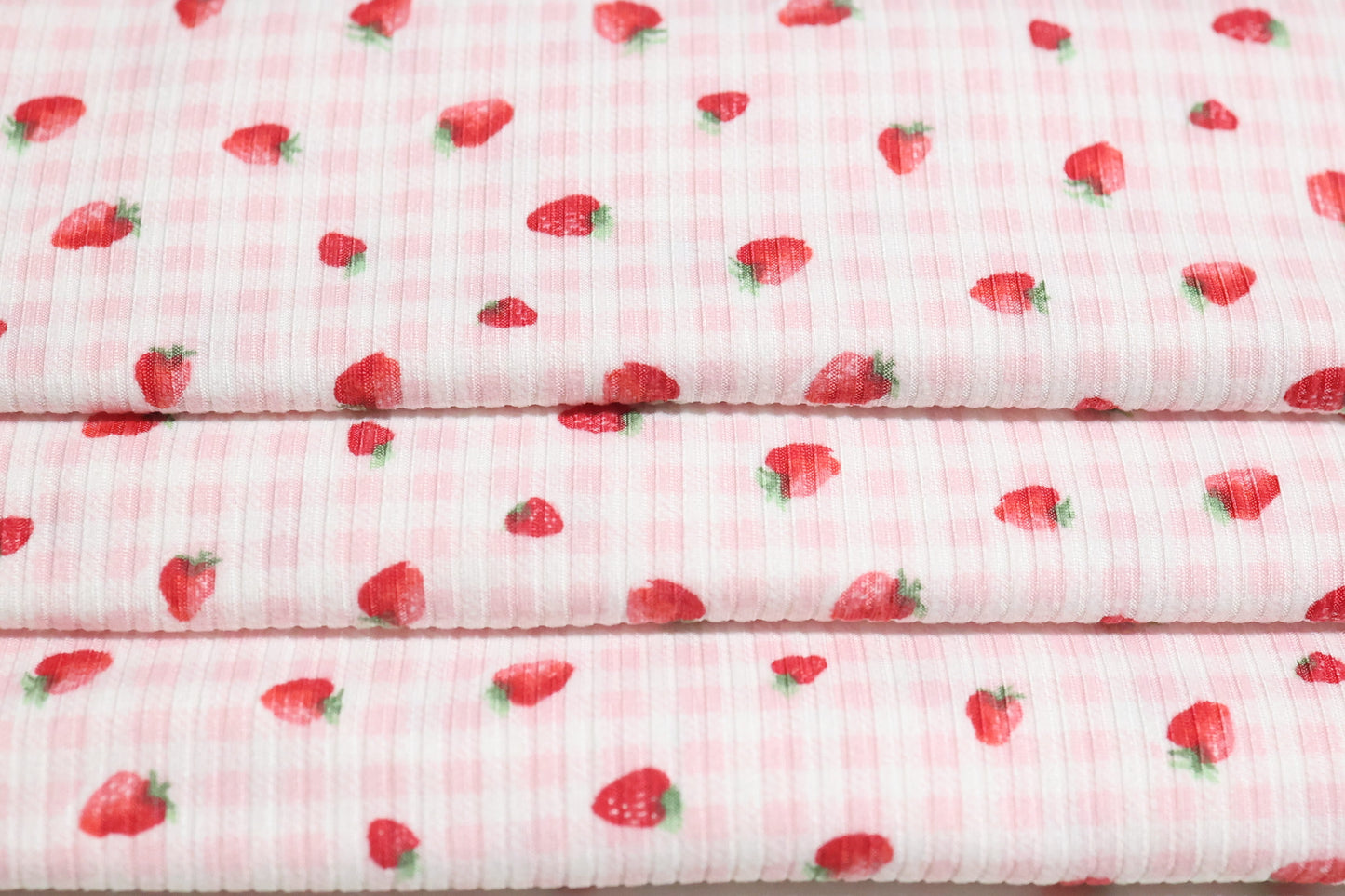 (Rib) Strawberry On Pink Gingham