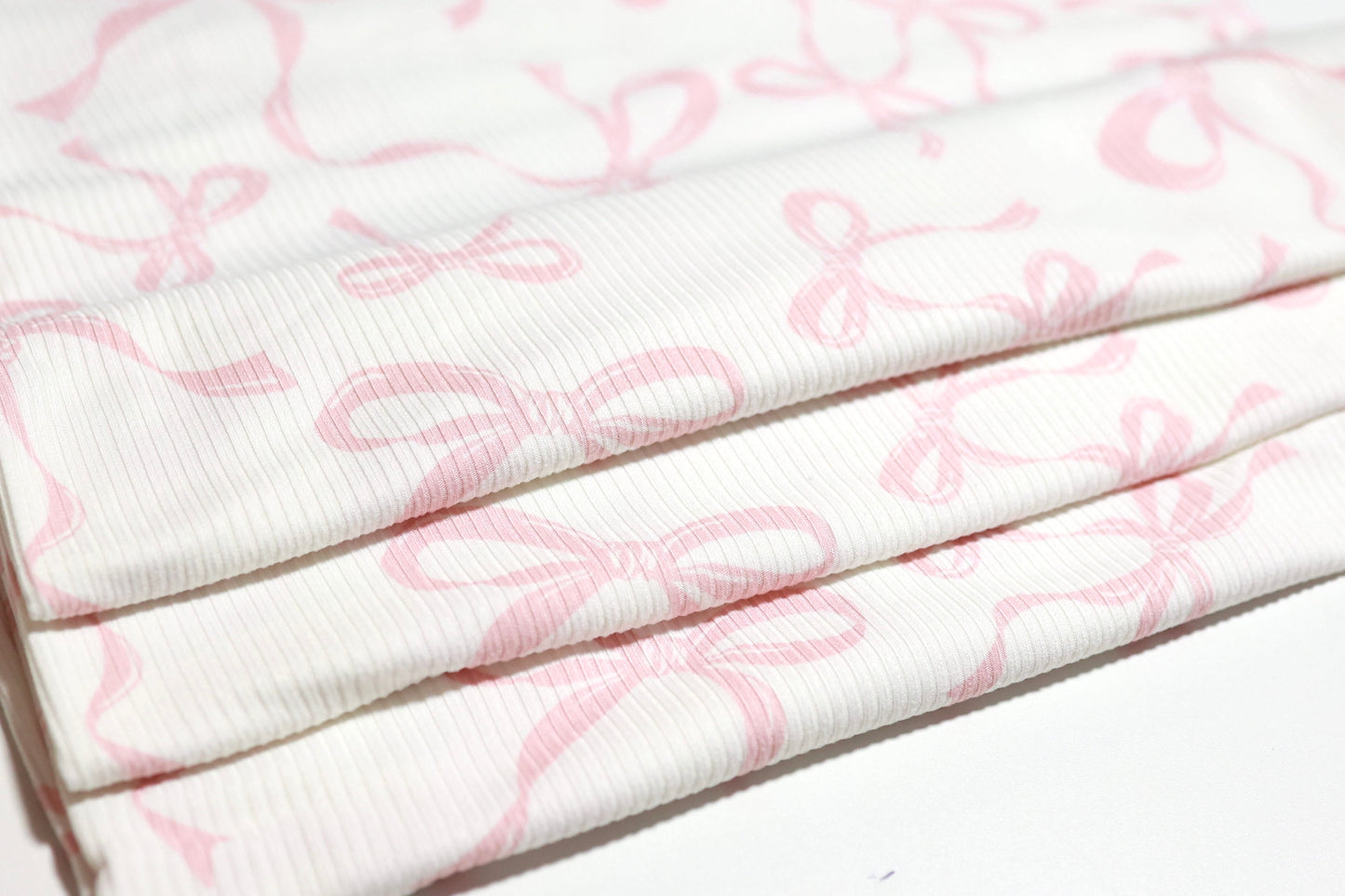(Rib) Big Pink Bows On Ivory