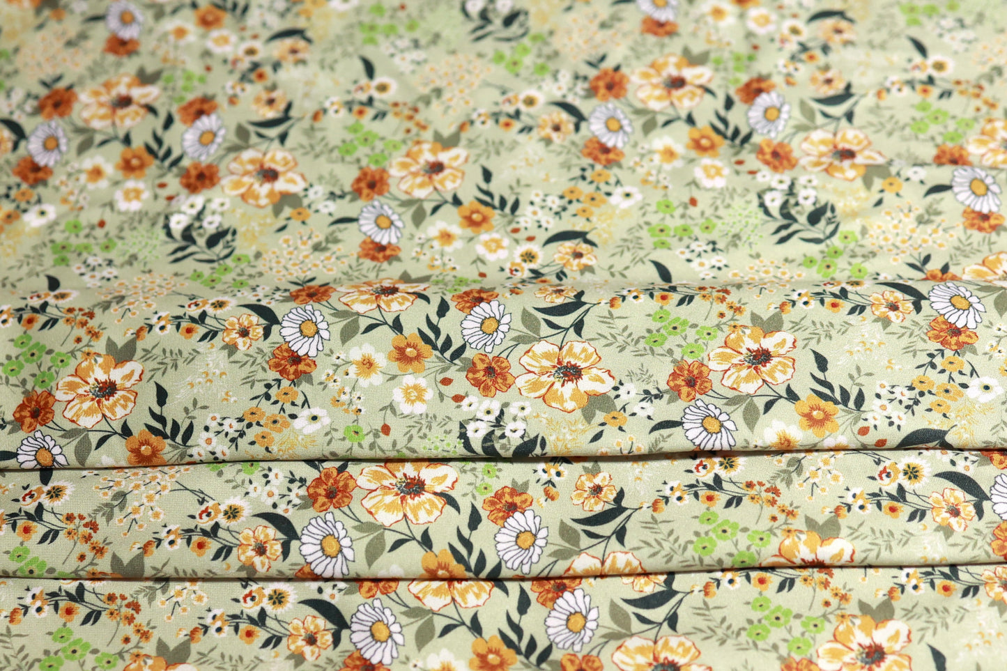 (DBP) vintage Floral On Sage