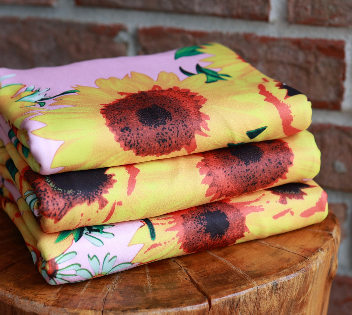 (DBP) Large Sunflowers On Pink