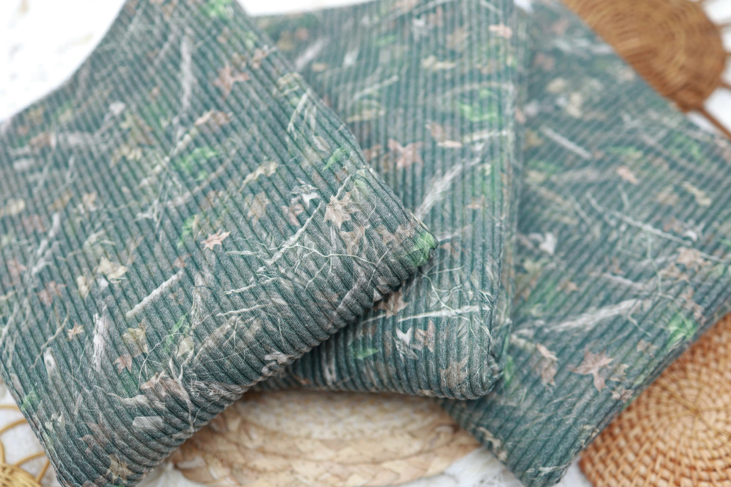 (Urban Rib) RealTree Camo On Forest Green