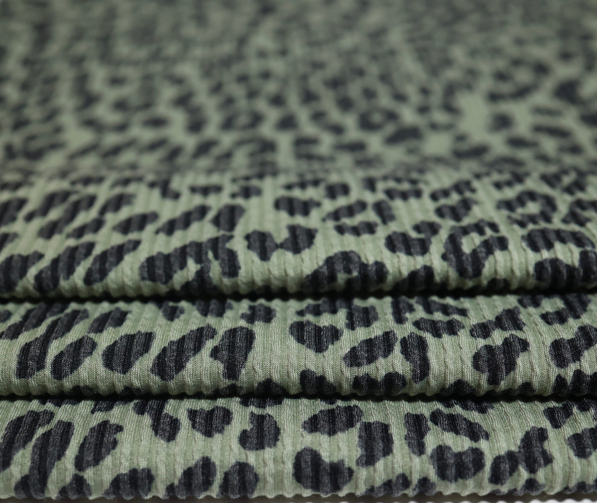 (Urban Rib) Olive Leopard