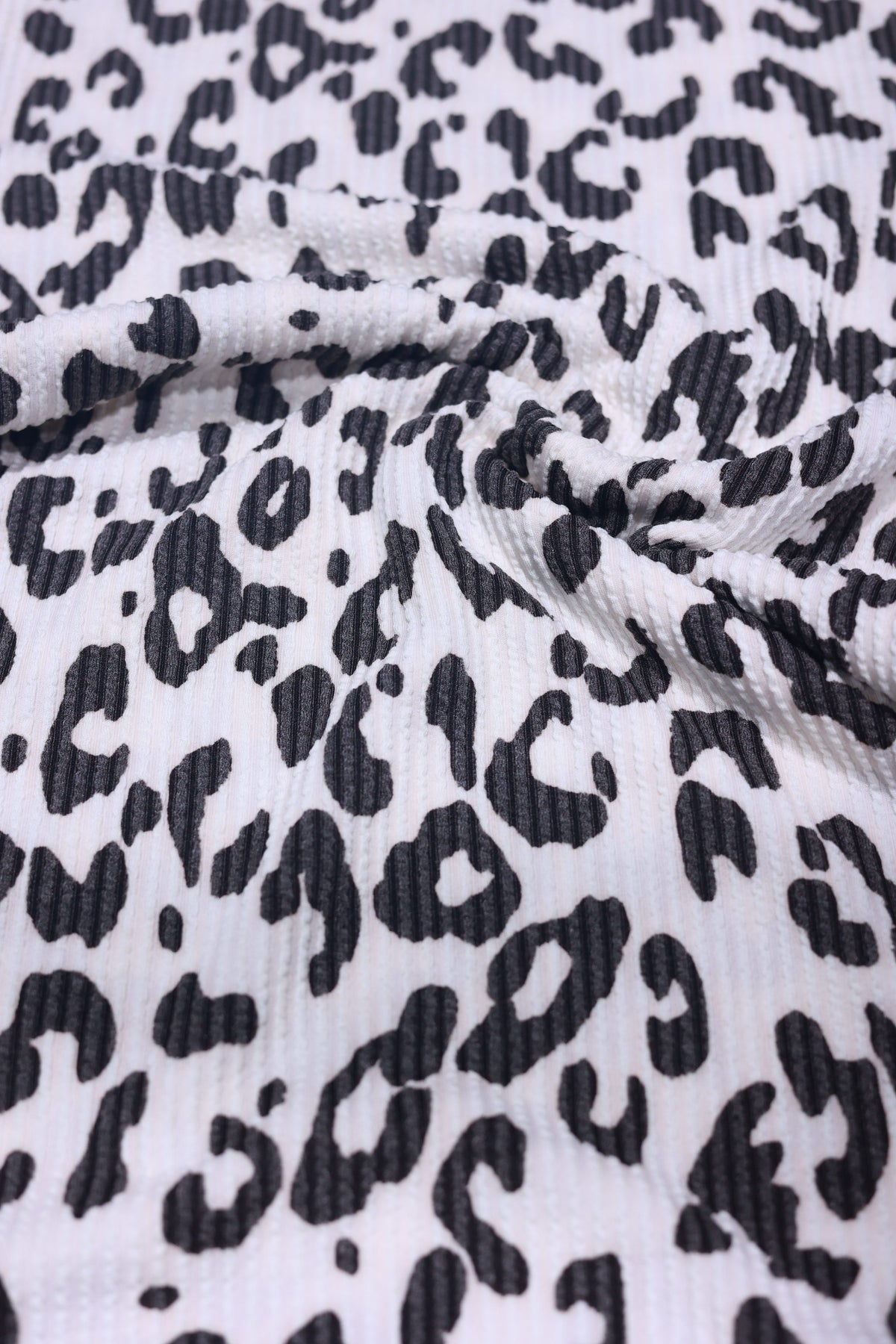 (Urban Rib) Leopard On Ivory