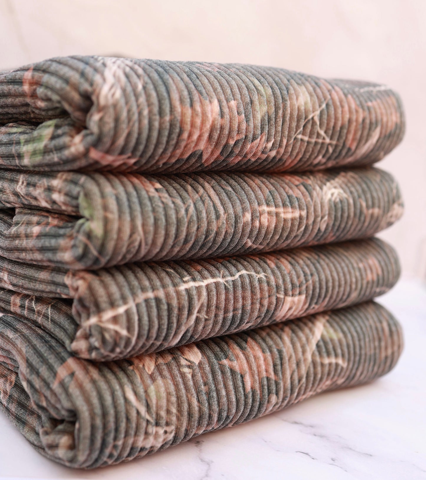 (Urban Rib) RealTree Camo On Forest Green