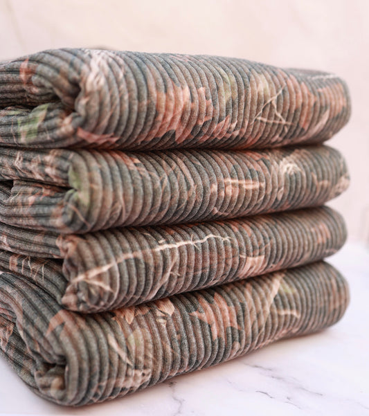 (Urban Rib) RealTree Camo On Forest Green