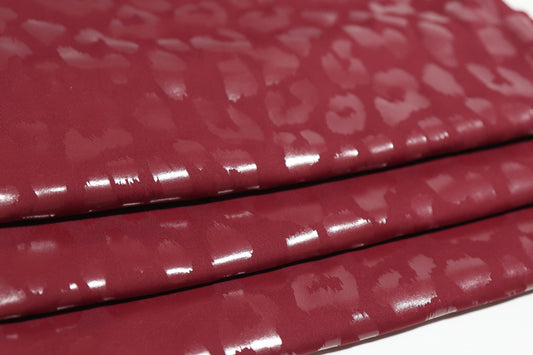 (Yoga) Cheetah Foil On Red