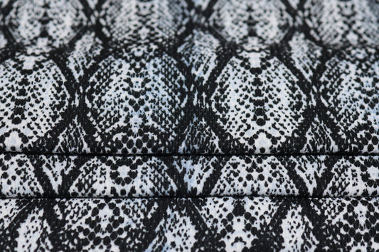 (Rib) Snake Skin Black