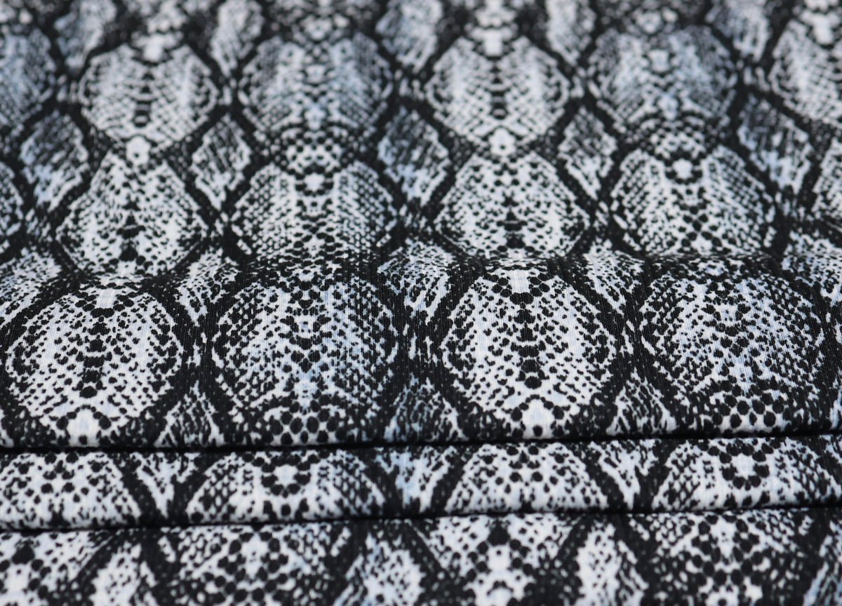 (Rib) Snake Skin Black