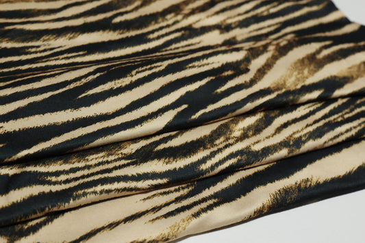 (DBP) Black Tiger Stripes On Taupe