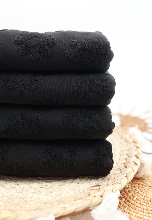 Daisy Floral Knit Black