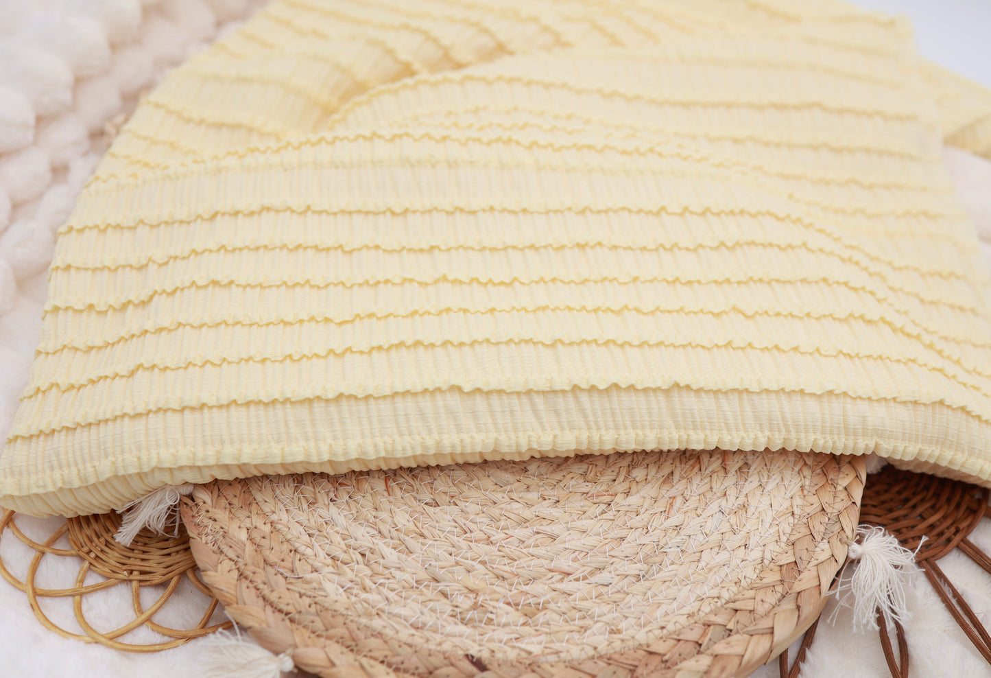 Knit Ruffle Lace (Yellow)