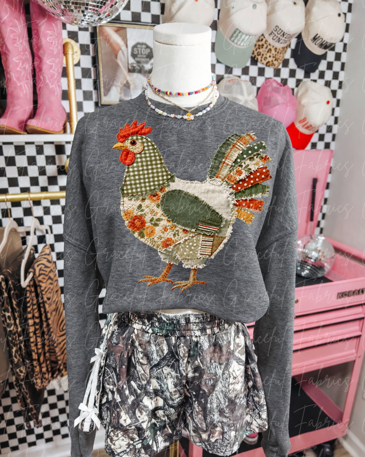 Raggy Chicken Applique AP001