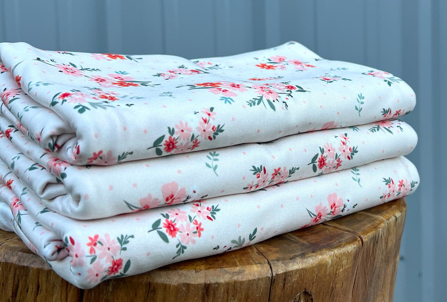 (DBP) Floral Bouquet On Coral