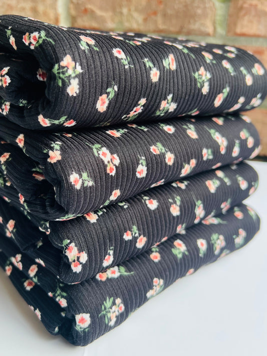 (Rib) Red Roses on Black